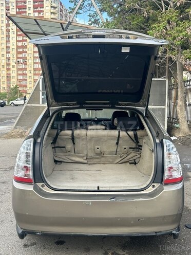Toyota Prius-10
