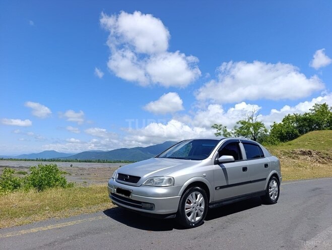 Opel Astra-2