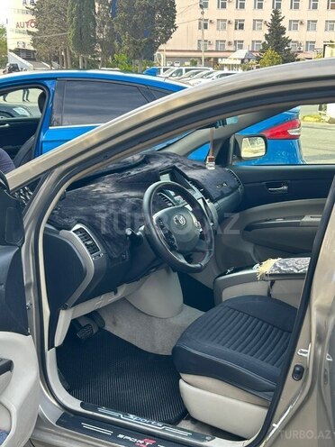Toyota Prius-3