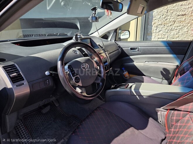 Toyota Prius-13