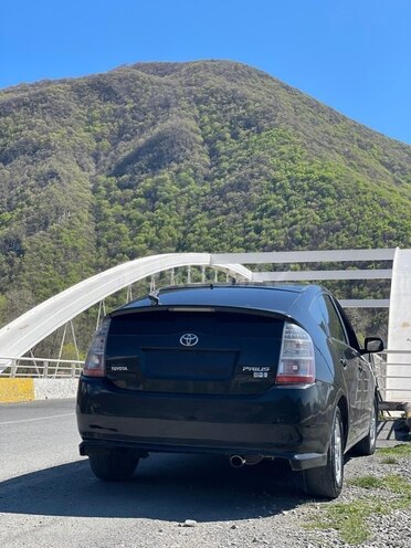 Toyota Prius-9