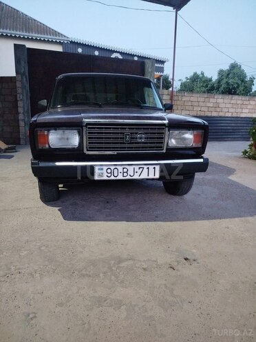 LADA (VAZ) 2107-1