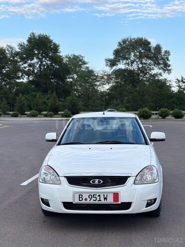 LADA (VAZ) Priora-1