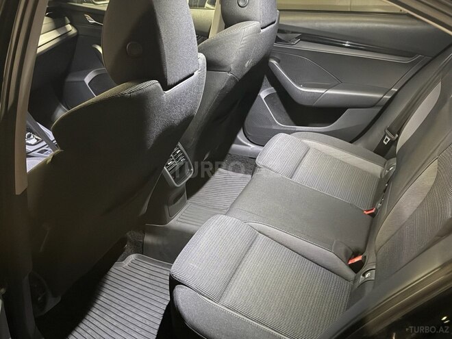 Skoda Octavia-11