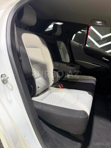 Chevrolet Equinox-21