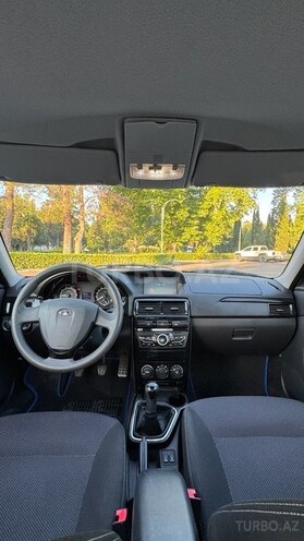 LADA (VAZ) Priora-9