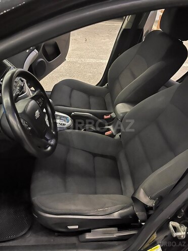 Chevrolet Cruze-11