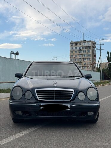 Mercedes E 220-3