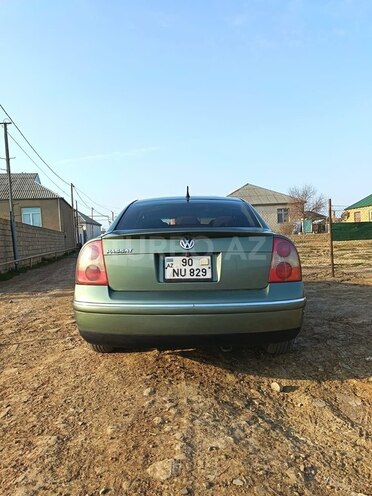 Volkswagen Passat-5