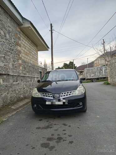 Nissan Tiida-1