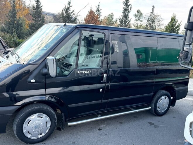 Ford Transit Connect-4