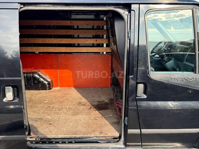 Ford Transit Connect-7