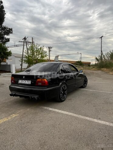 BMW 520-3