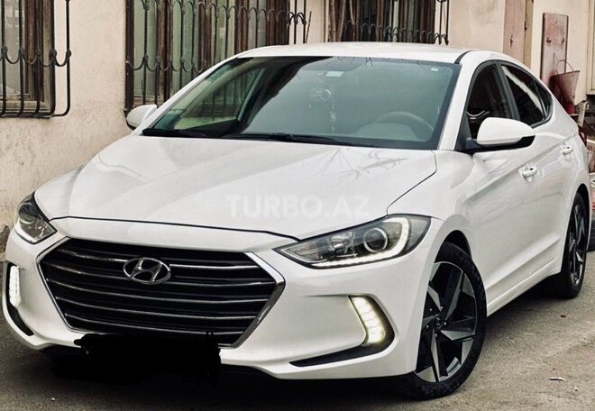 Hyundai Elantra-2