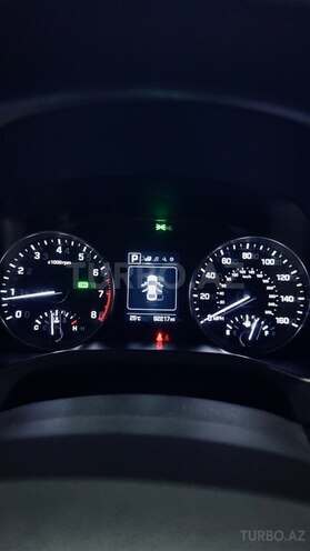 Hyundai Elantra-9