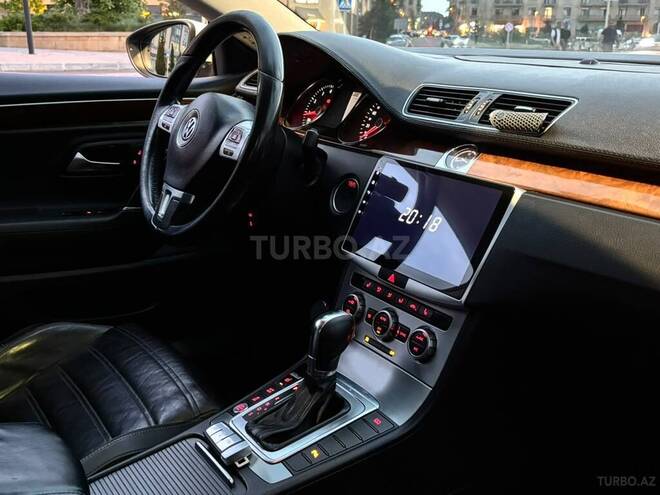Volkswagen Passat CC-12