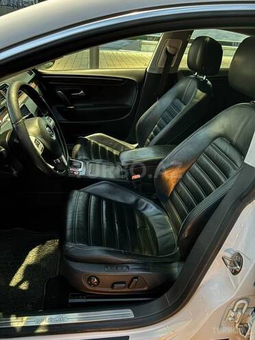 Volkswagen Passat CC-14