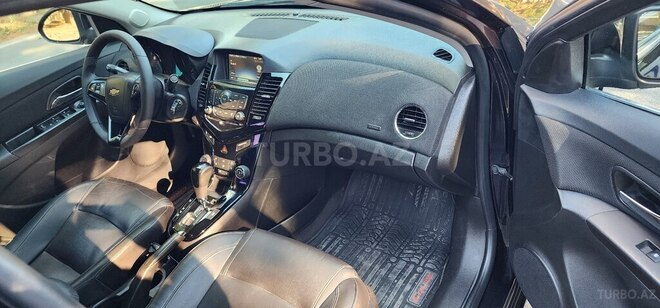 Chevrolet Cruze-14
