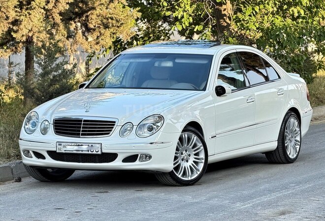 Mercedes E 240-2