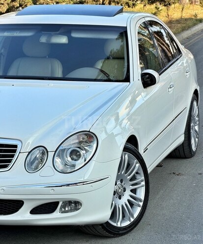 Mercedes E 240-8