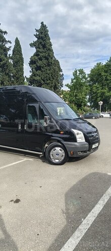 Ford Transit-2