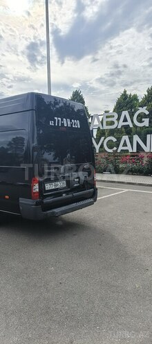 Ford Transit-8