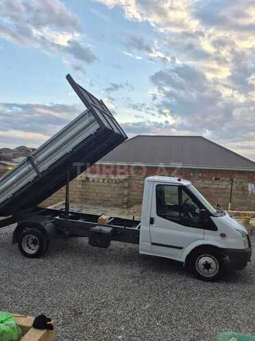 Ford Transit-4