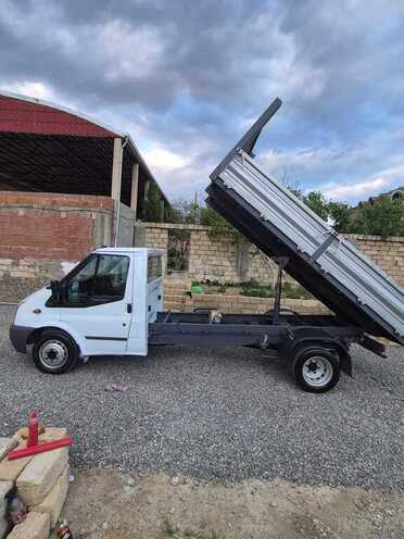 Ford Transit-3