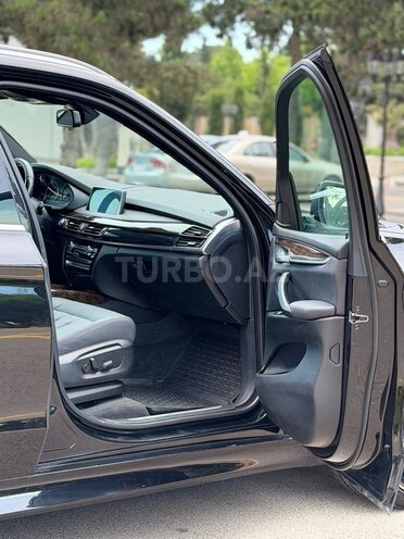 BMW X5-12