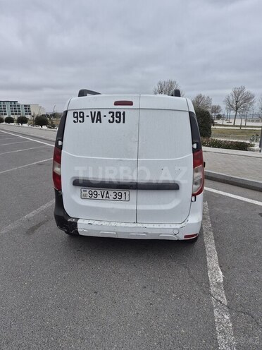 Renault Dokker-5