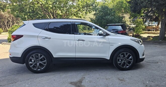 Hyundai Santa Fe-3