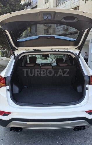 Hyundai Santa Fe-9