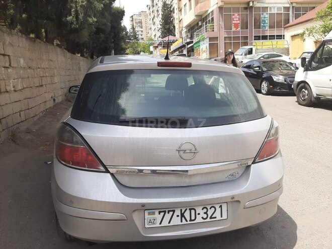 Opel Astra-2