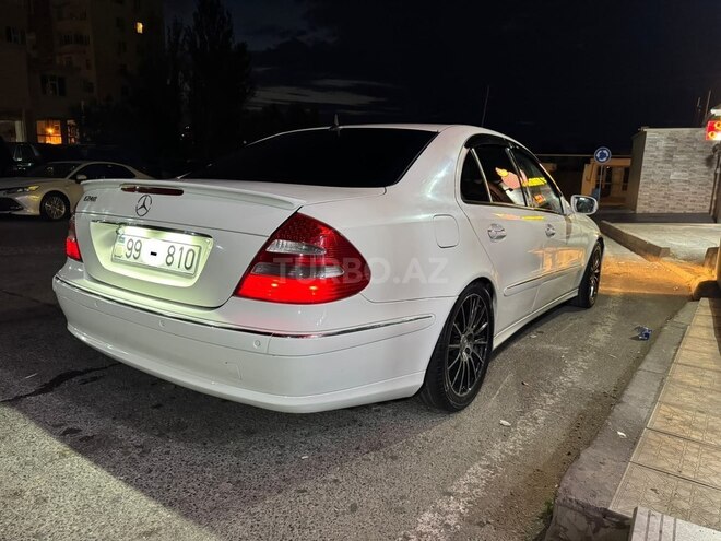 Mercedes E 240-3