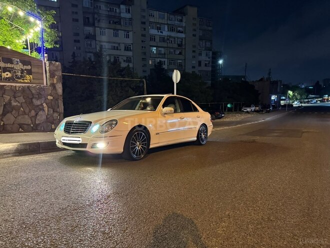 Mercedes E 240-6