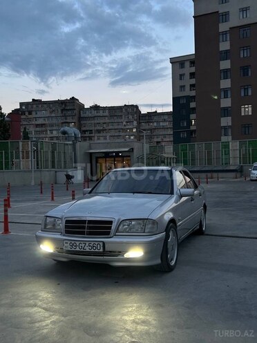Mercedes C 220-2