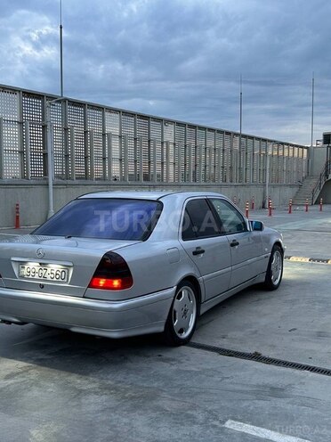 Mercedes C 220-6