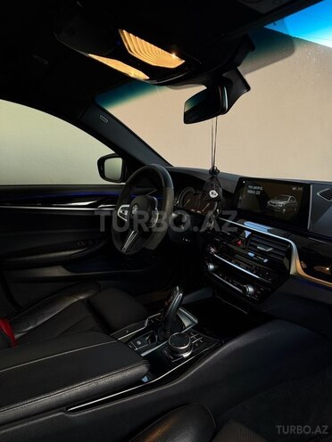 BMW 520-11