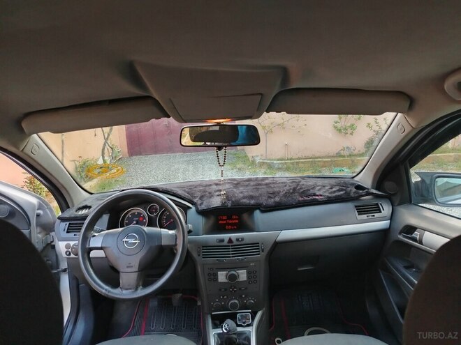 Opel Astra-2