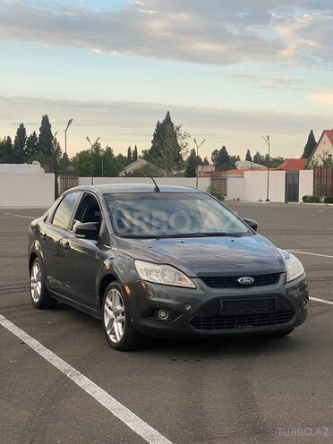 Ford Focus-1