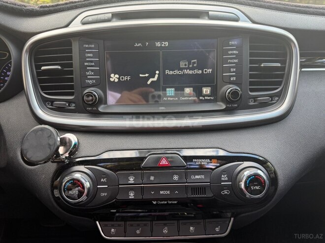 Kia Sorento-10