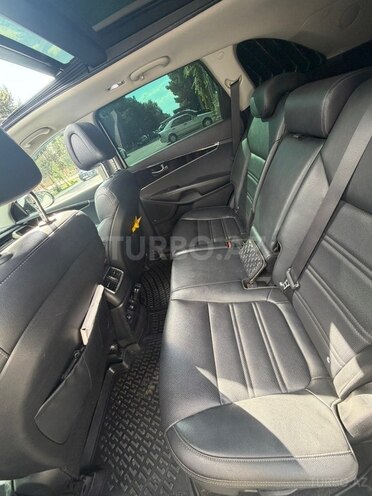 Kia Sorento-7