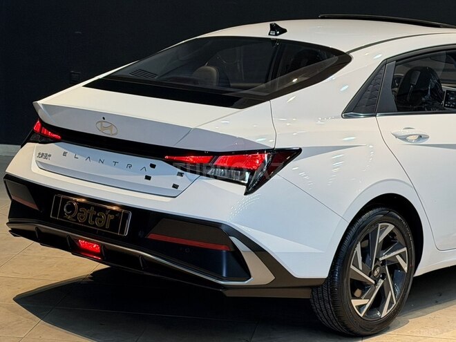 Hyundai Elantra-5