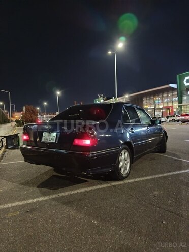 Mercedes C 200-2