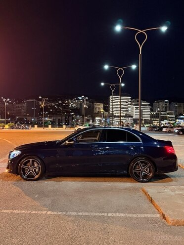 Mercedes C 300 4MATIC-9