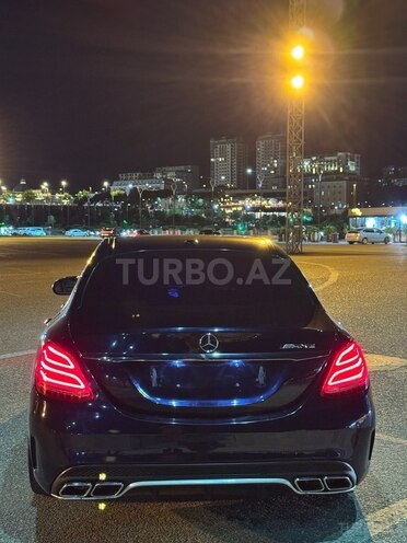Mercedes C 300 4MATIC-10
