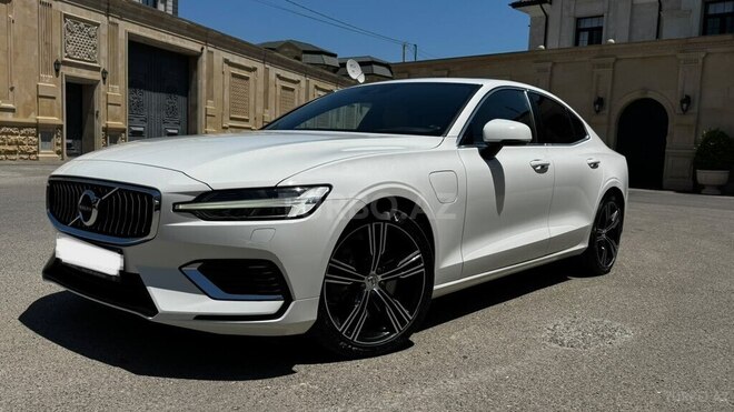 Volvo S60-3