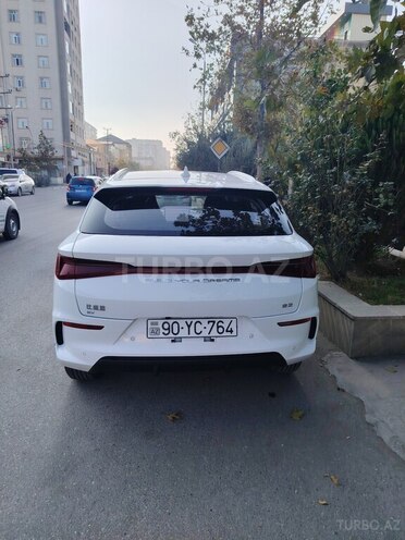 BYD e2-10