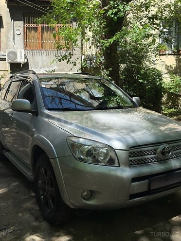 Toyota RAV4-2