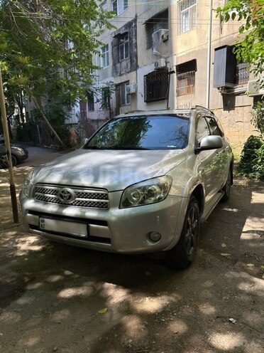 Toyota RAV4-3